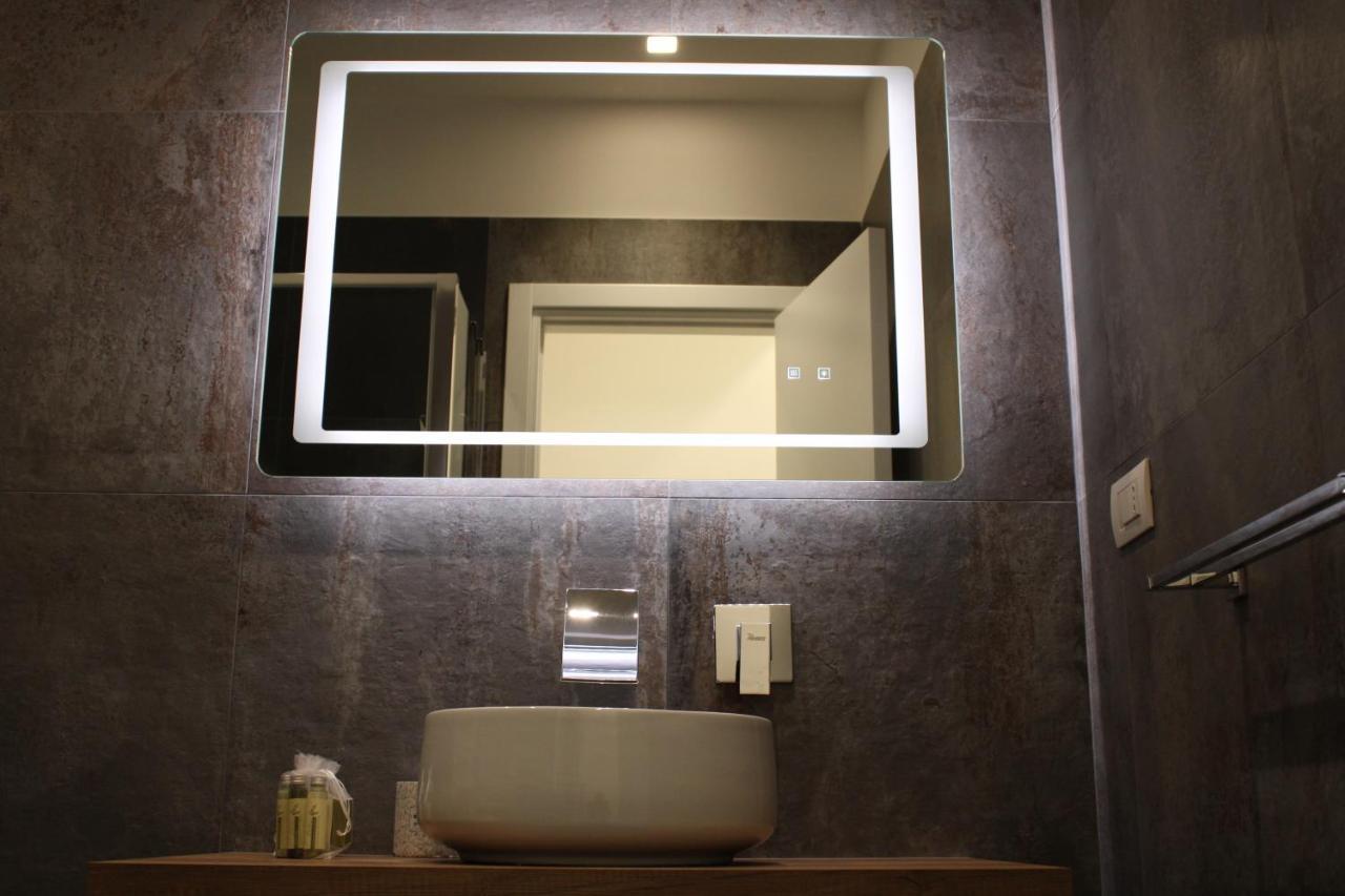 Hotel Moro 34 à Bari Extérieur photo